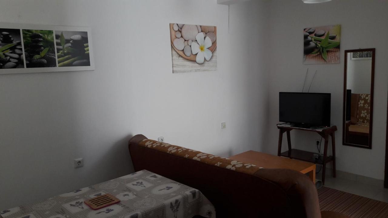D&D Apartments Pag Town Buitenkant foto